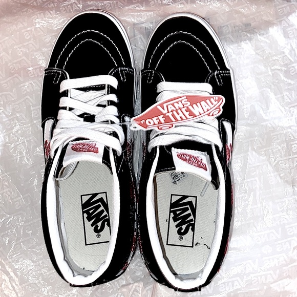 🏷️ BNIB Vans SK8-Mid w/Red Flower’s Embroidered-Sz 8~NEVER WORN! - Picture 3 of 11